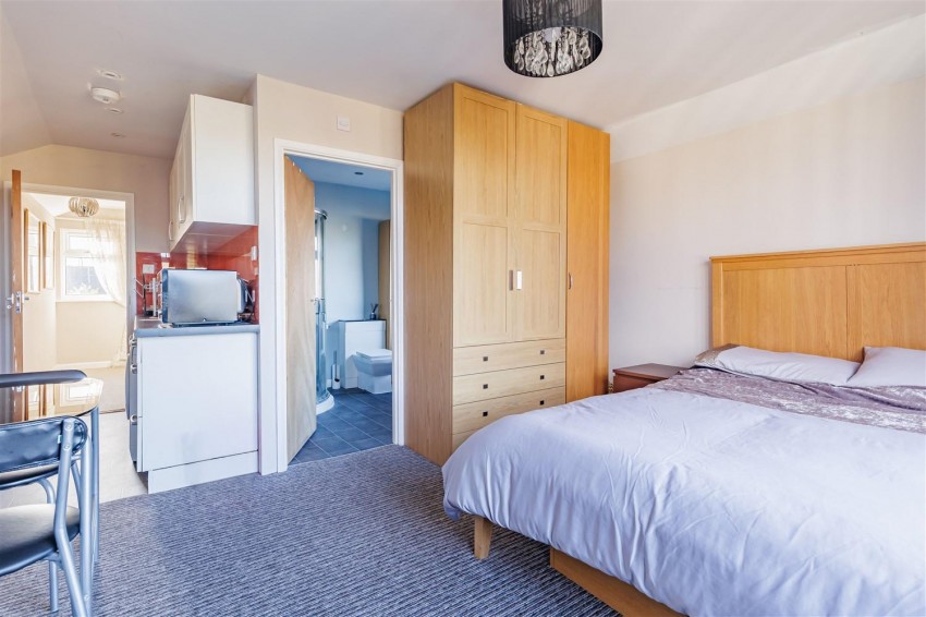 Images for Aldeburgh Dale, Harlow Road, Moreton