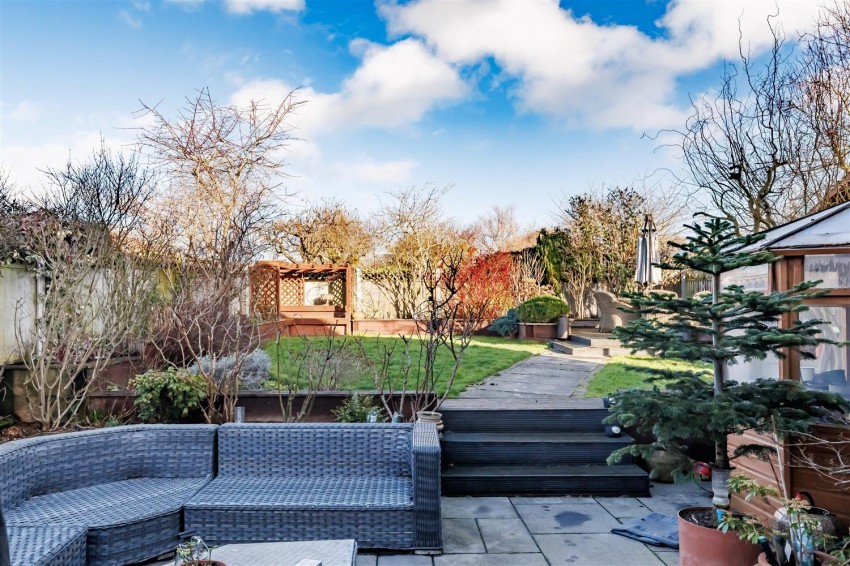 Images for Aldeburgh Dale, Harlow Road, Moreton