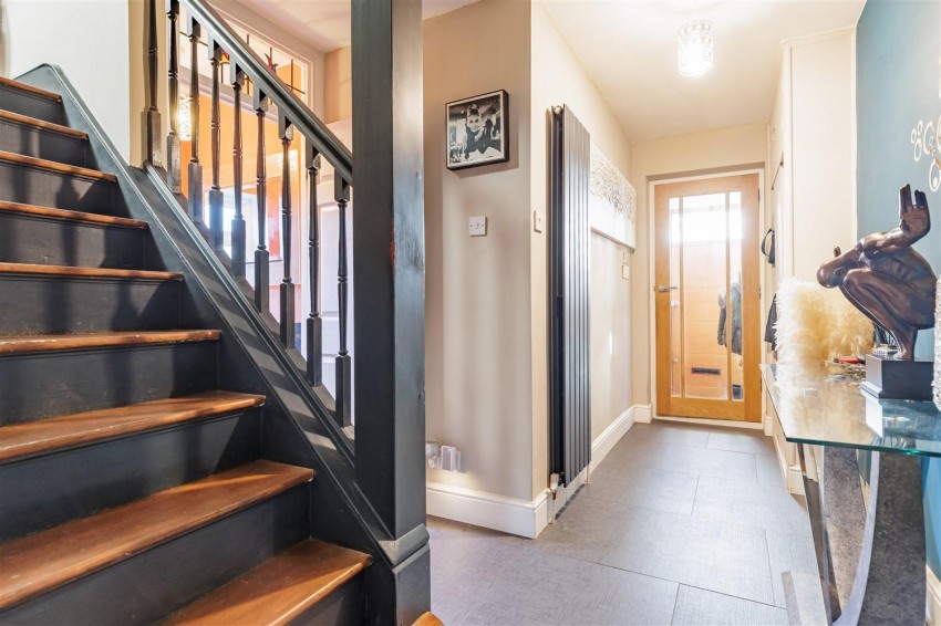 Images for Aldeburgh Dale, Harlow Road, Moreton