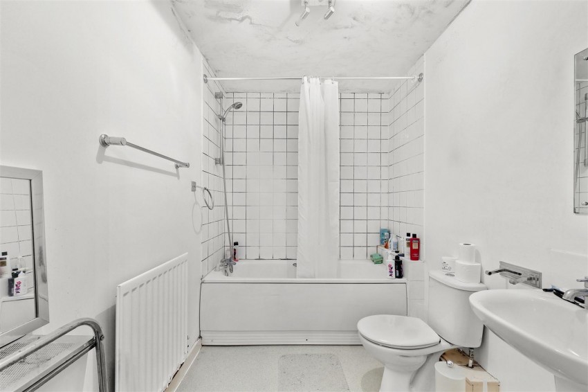 Images for Kings Wood Park, Epping