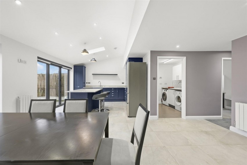 Images for Shaftsbury Road, Epping