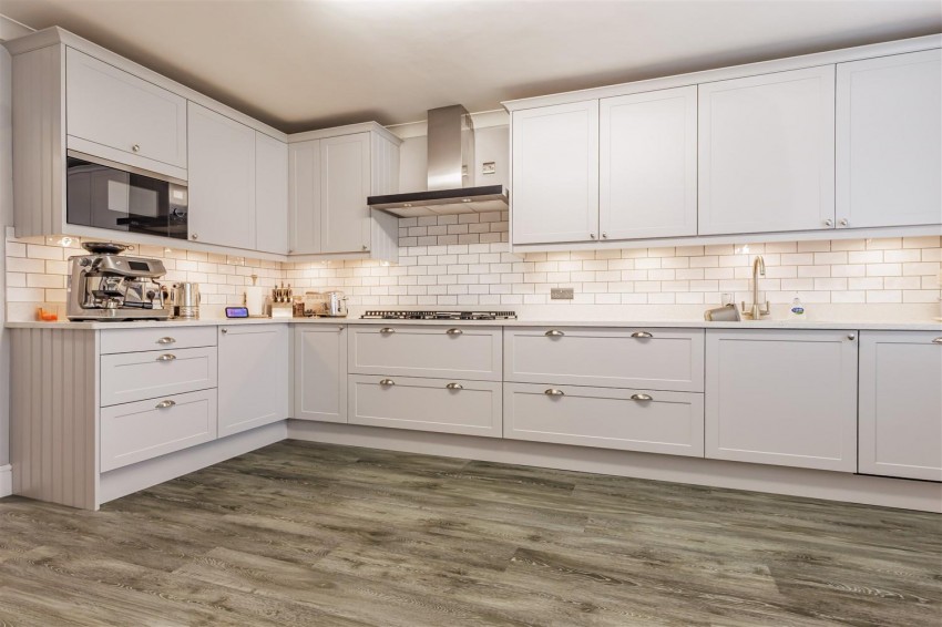 Images for Bluemans, North Weald