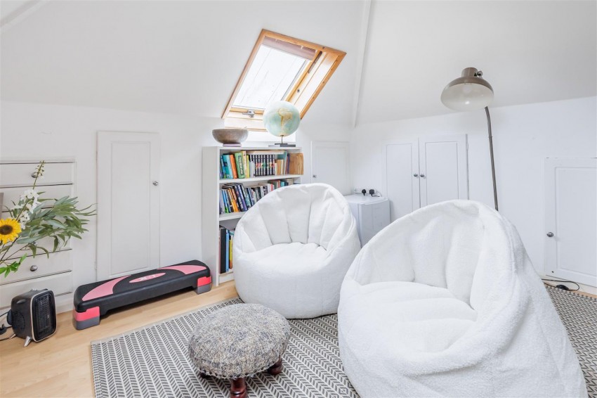 Images for Crows Road, Epping