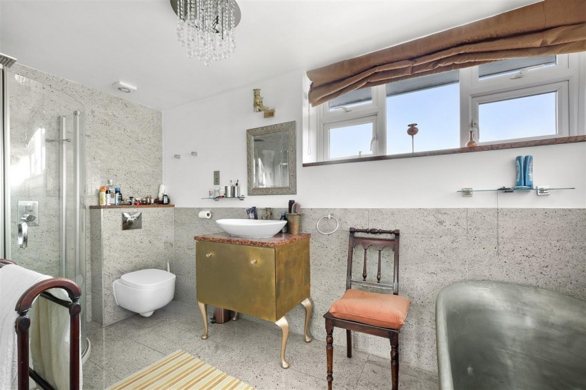 Images for Ravensmere, Epping