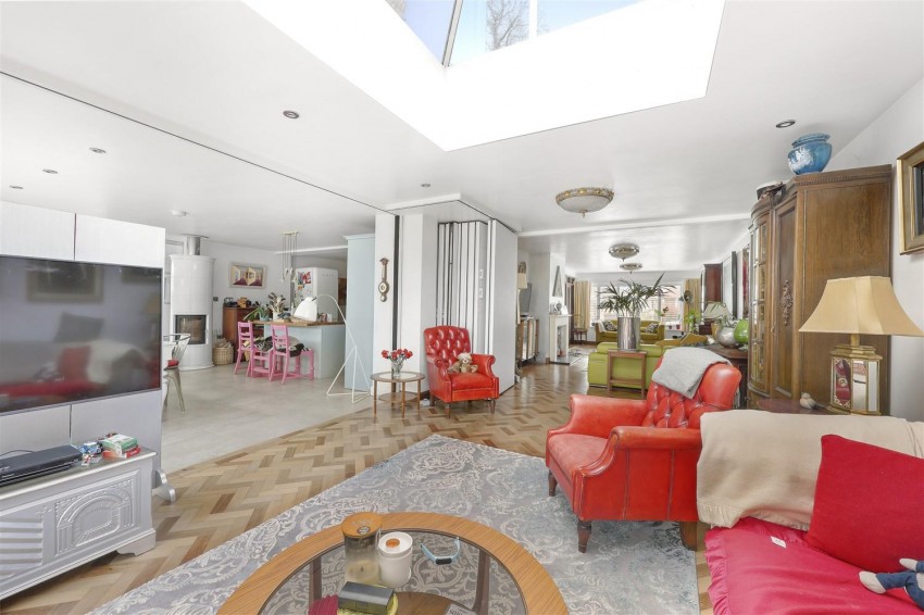 Images for Ravensmere, Epping