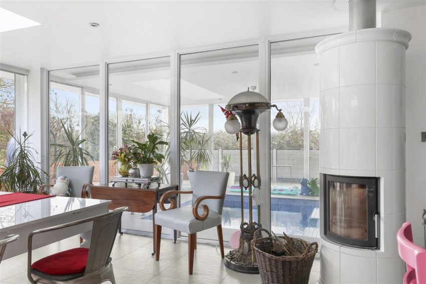 Images for Ravensmere, Epping