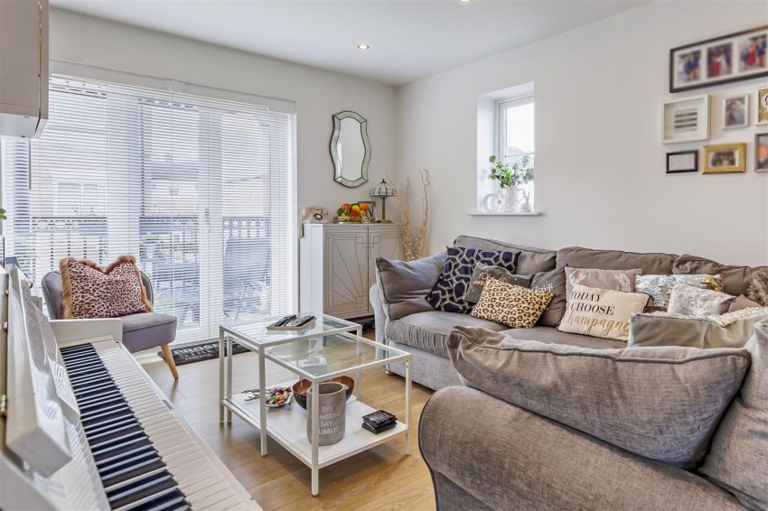 Images for Buckingham Road, Epping