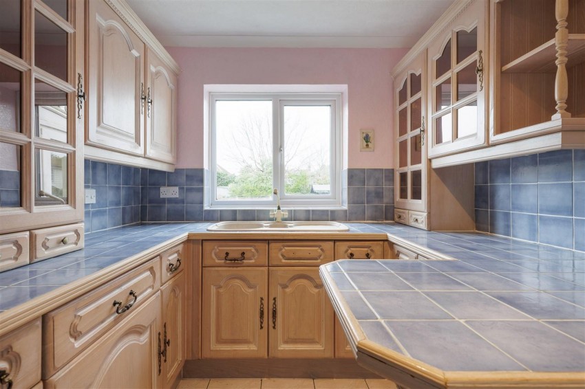 Images for Thornhill, North Weald