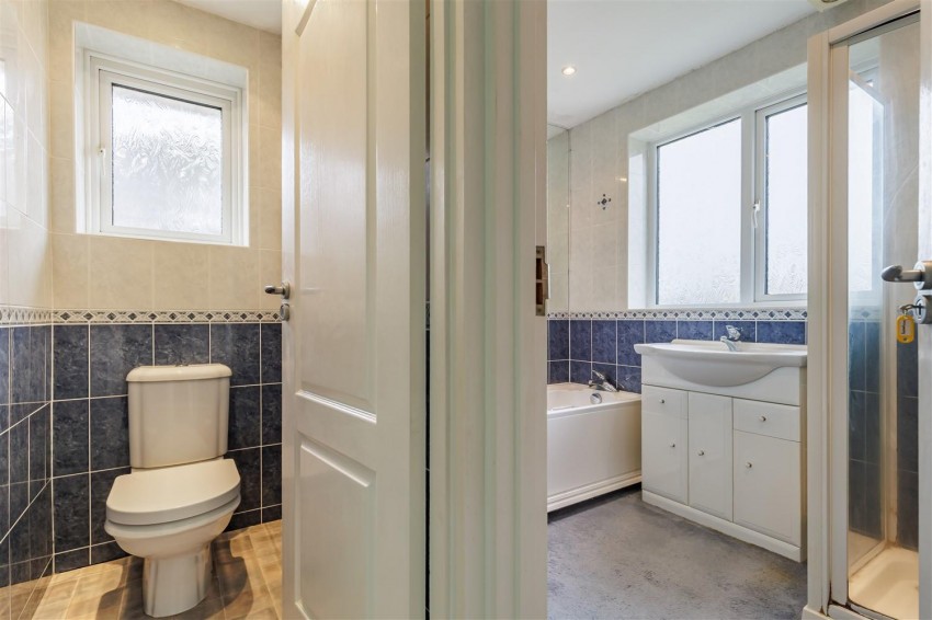 Images for Thornhill, North Weald