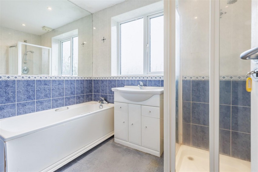 Images for Thornhill, North Weald