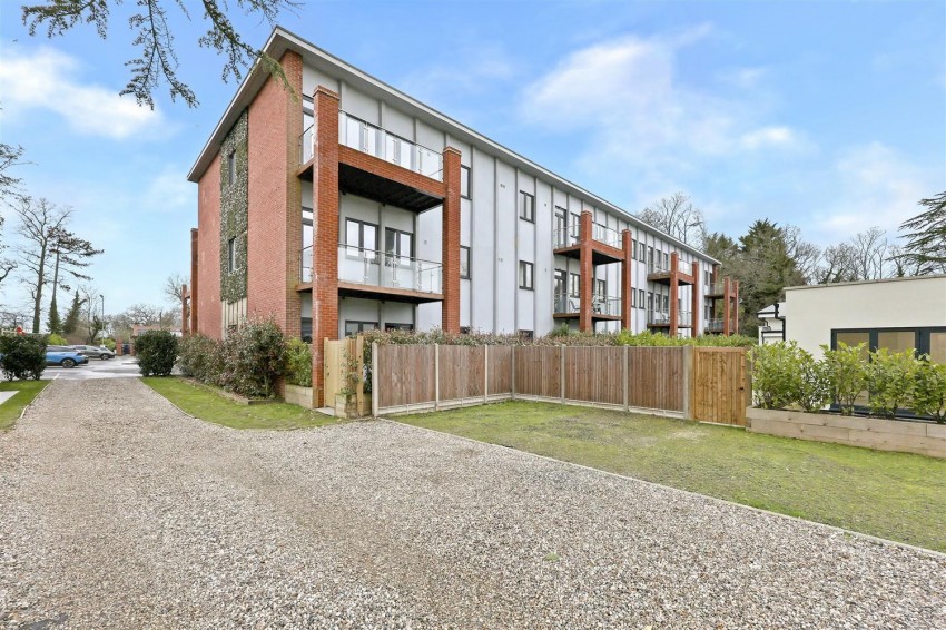 Images for Ashwells Road, Pilgrims Hatch.