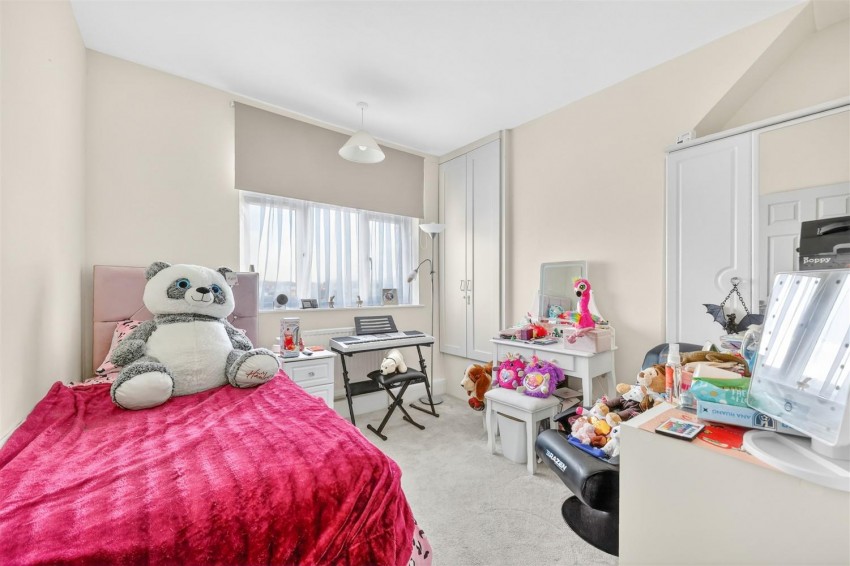 Images for Inverness Drive, Hainault