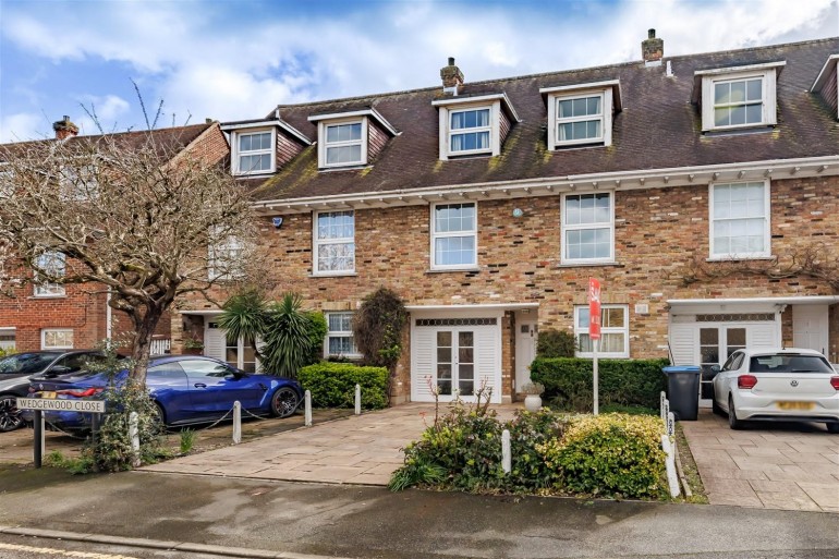 Wedgewood Close, Epping