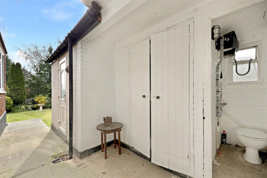 Images for Centre Avenue, Epping