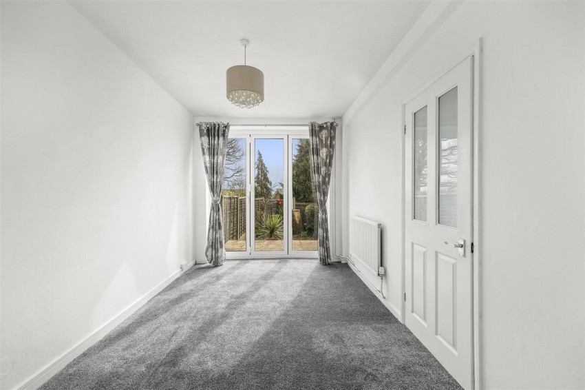 Images for Centre Avenue, Epping