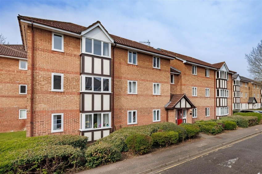 Images for Woodland Grove, Epping