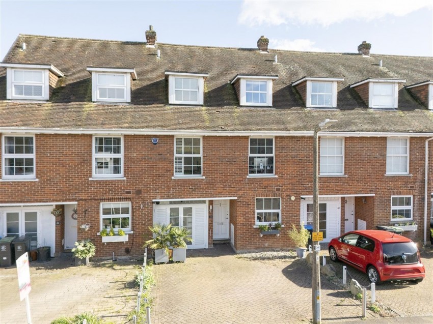 Images for Theydon Grove, Epping