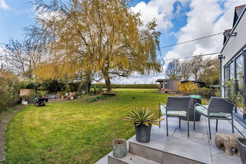 Images for Takleys manor cottage, Epping Upland