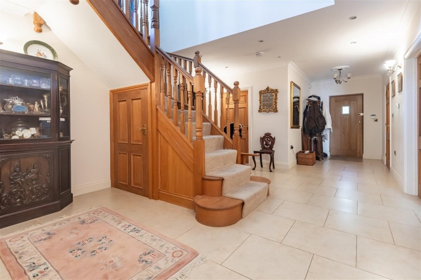 Images for Loughton Lane, Theydon Bois