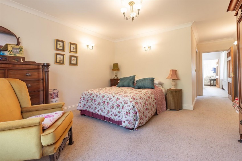 Images for Loughton Lane, Theydon Bois