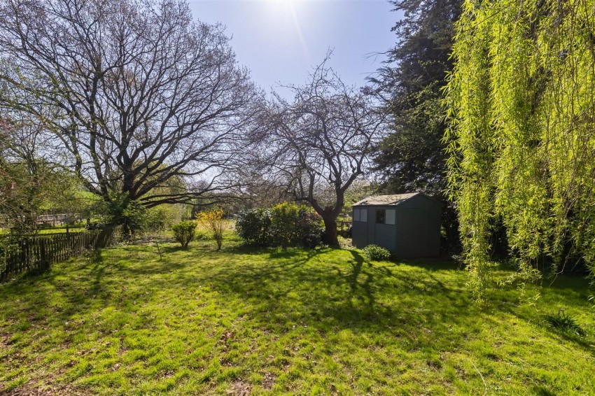 Images for Loughton Lane, Theydon Bois