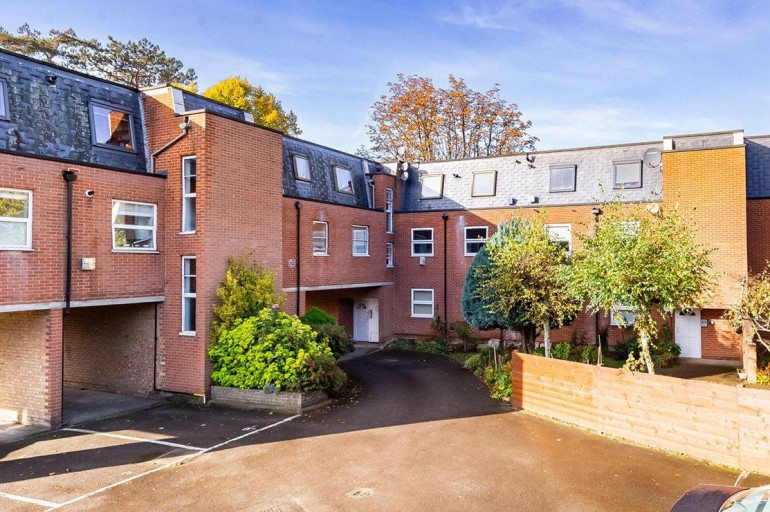 Redgrove House, Epping