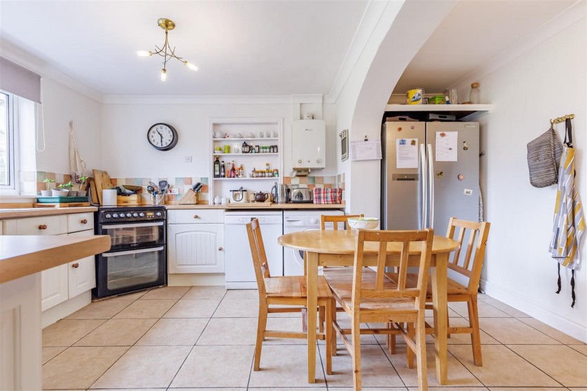 Images for Lindsey Street, Epping