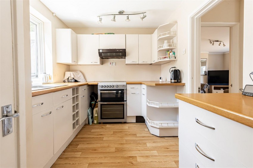 Images for Highland Avenue, Loughton