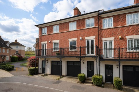 View Full Details for Mowbray Close, Epping