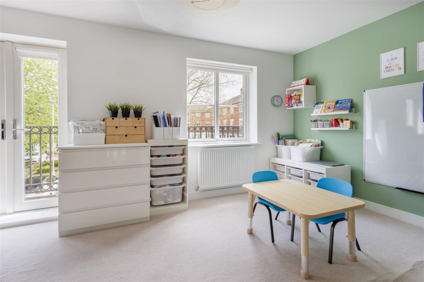 Images for Mowbray Close, Epping