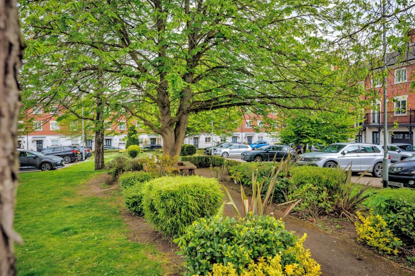 Images for Mowbray Close, Epping