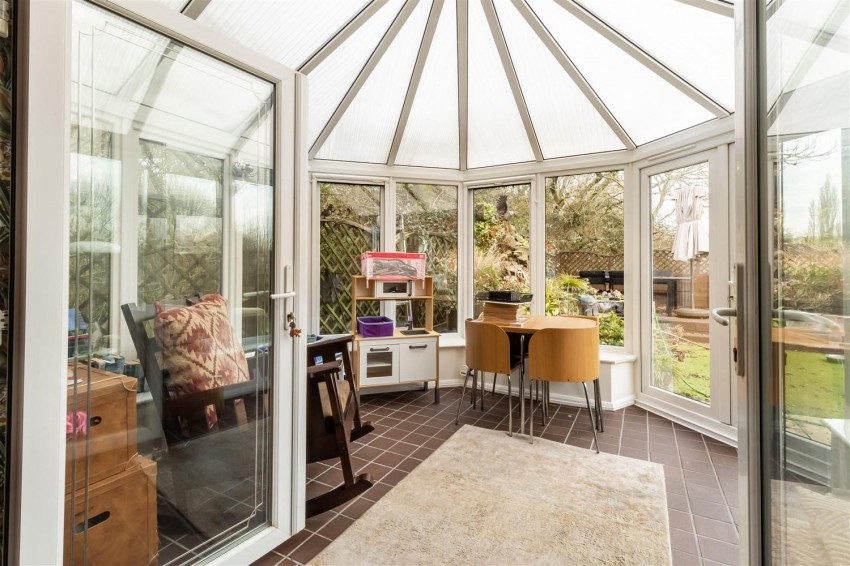 Images for Brookfield, Weald Hall Lane, Thornwood