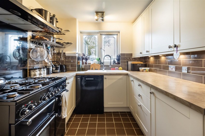 Images for Brookfield, Weald Hall Lane, Thornwood