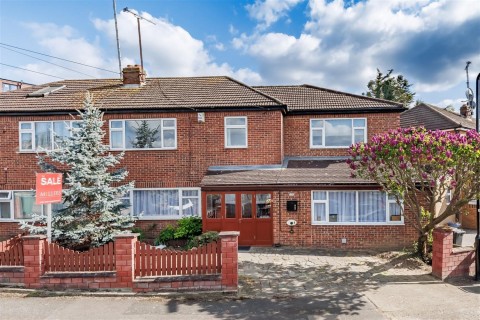 View Full Details for Eatons Mead, Chingford