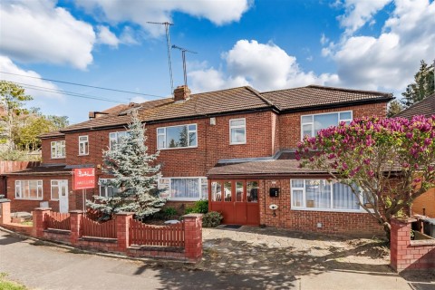 View Full Details for Eatons Mead, Chingford