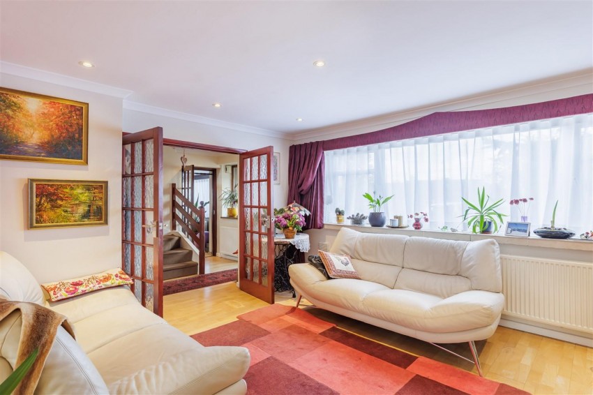 Images for Eatons Mead, Chingford