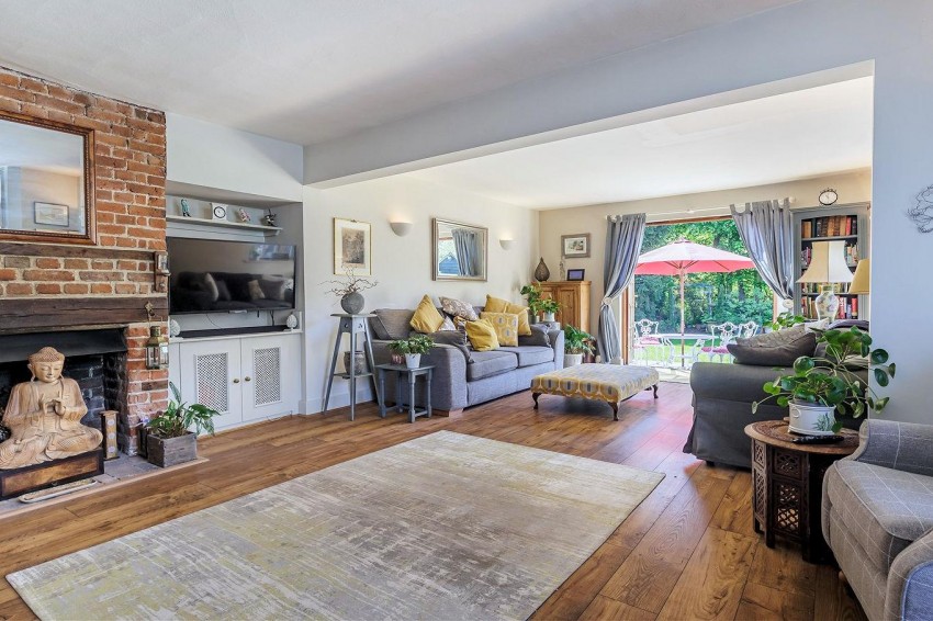 Images for The Elms, Masons Bridge Farm Rd, Fiddlers Hamlet, Epping
