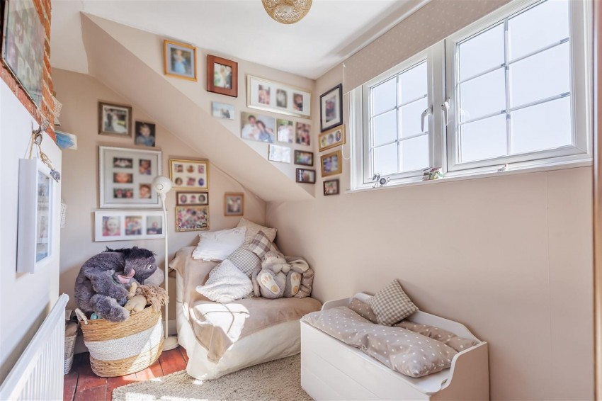Images for The Elms, Masons Bridge Farm Rd, Fiddlers Hamlet, Epping