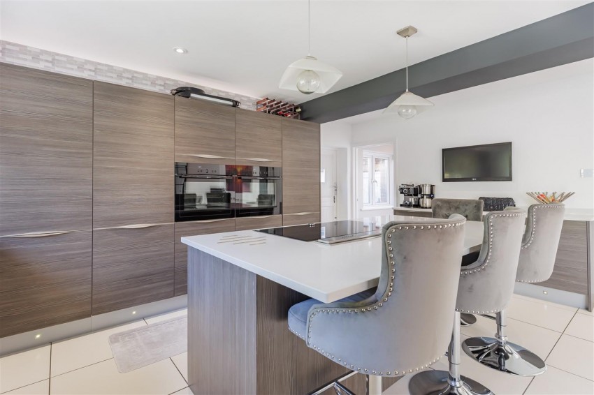 Images for Ravensmere, Epping