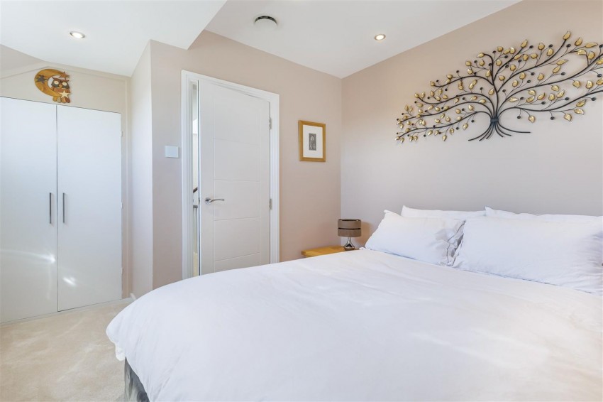 Images for Ravensmere, Epping