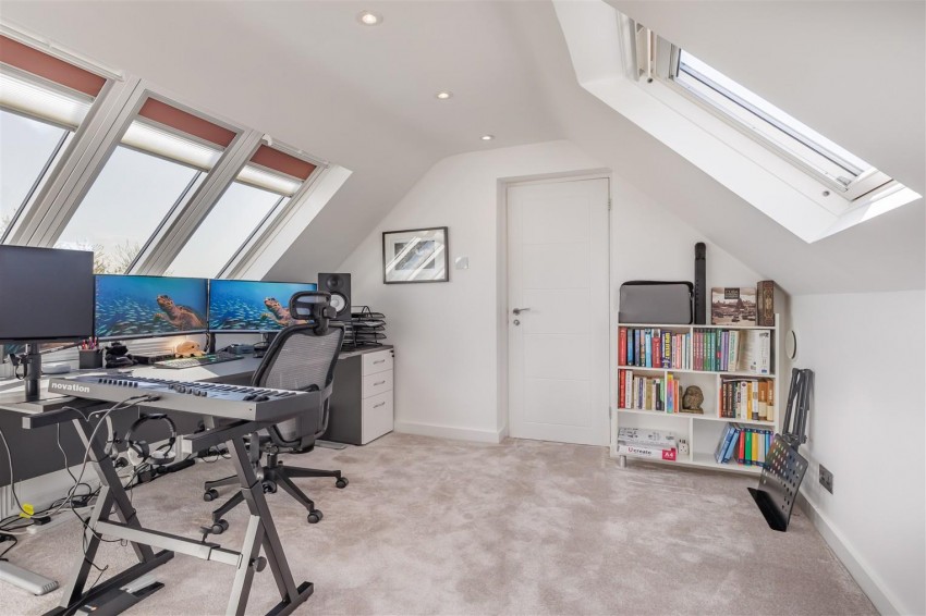 Images for Ravensmere, Epping