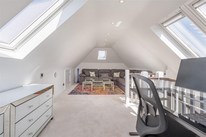 Images for Ravensmere, Epping
