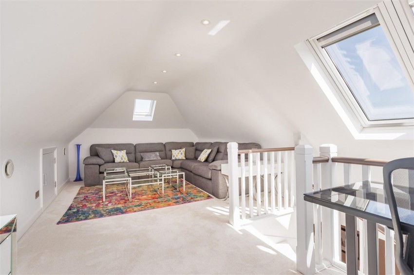 Images for Ravensmere, Epping