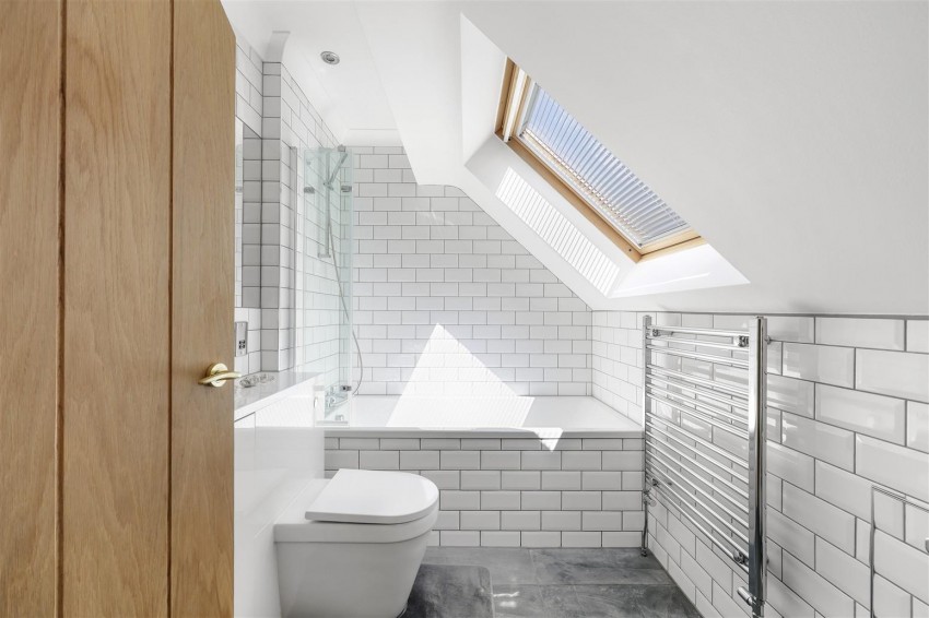Images for Crows Road, Epping