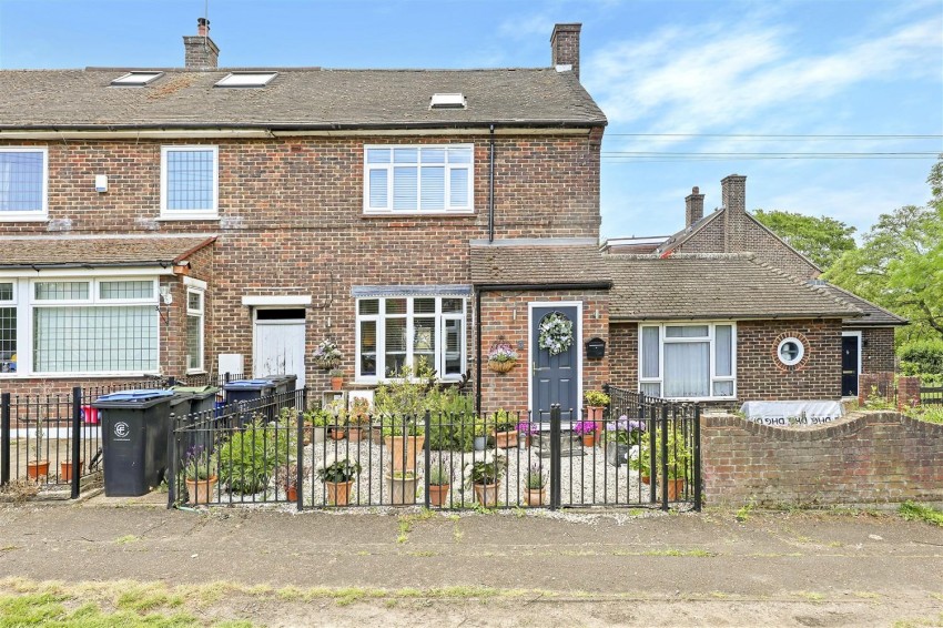 Images for Ladyfields, Loughton