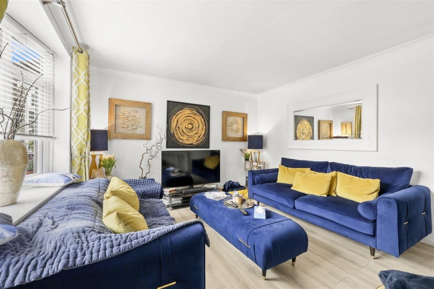 Images for Ladyfields, Loughton