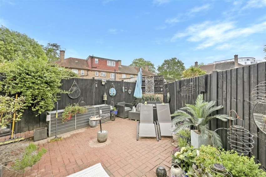 Images for Ladyfields, Loughton
