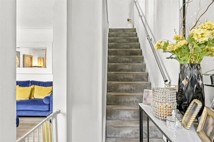 Images for Ladyfields, Loughton