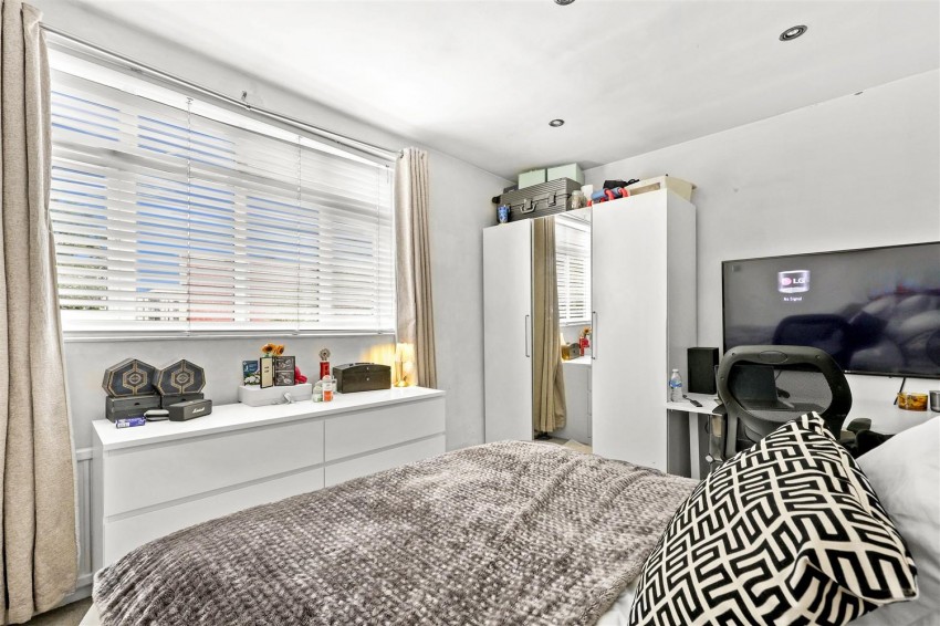 Images for Ladyfields, Loughton