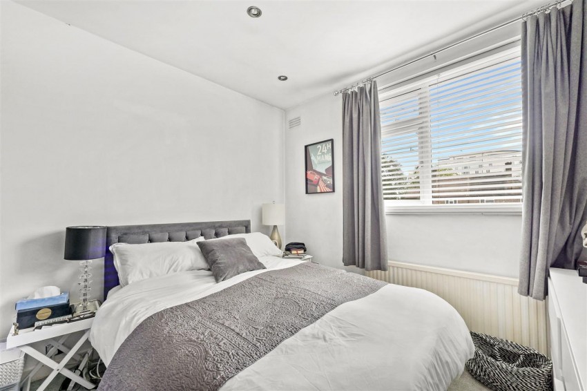 Images for Ladyfields, Loughton